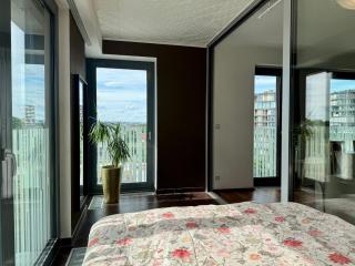 GARDEN TOWERS BOUTIQUE APARTMENT with FREE PARKING - Praag - 6
