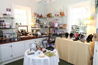 Monmouth Historic Inn - 3