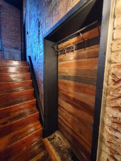 The Loft Sleeps 6 Includes Fully Equipped Kitchen, Washer, Dryer, Heat, and Air Conditioning - 5