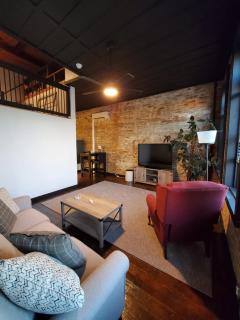The Loft Sleeps 6 Includes Fully Equipped Kitchen, Washer, Dryer, Heat, and Air Conditioning - 2