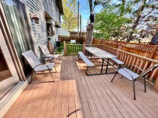 Spacious Retreat w Lake access Jacuzzi tub - 3