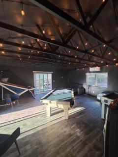 The Bungalows with Game Room, Hot Tub, BBQ, King Beds - 1