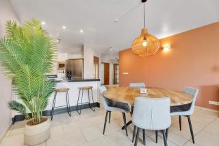 Bon Bida Blenchi with stylish interiors and a central location in Hato - 7