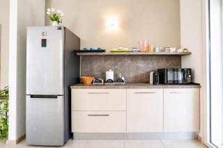 Villa Torricella Pool and Sunny Garden - Happy Rentals - 4