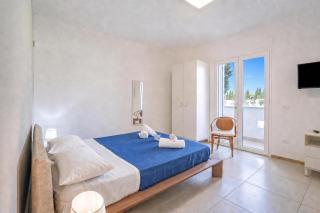 Villa Torricella Pool and Sunny Garden - Happy Rentals - 1