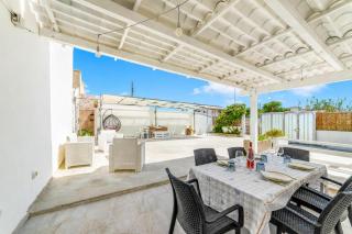 Villa Benedetta 50m from Beach - Happy Rentals - 1