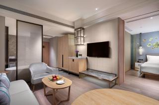 Crowne Plaza Shanghai Nanjing Road by IHG - 5