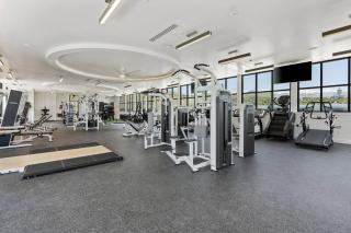 Views - Amenities - Pool,Spa,Gym,Bowl,Pking - 6