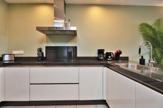 Bon Bida Trupial with stylish interiors and a shared pool in Hato - 3
