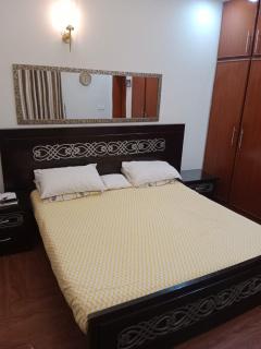 One room is available - 0