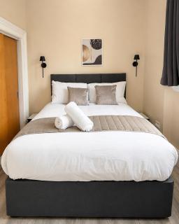 Large Flat in Edinburgh with Mountain Views - 6
