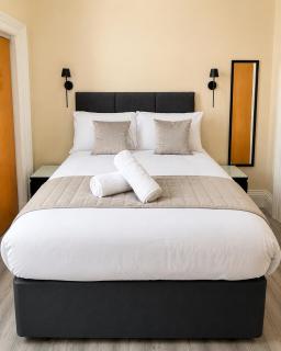 Large Flat in Edinburgh with Mountain Views - 8
