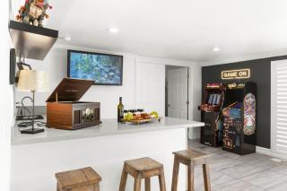 Iconic Vegas Villa : Heated Pool| Movie Room - 7