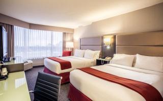 Holiday Inn Express Vancouver-Metrotown (Burnaby) - 6