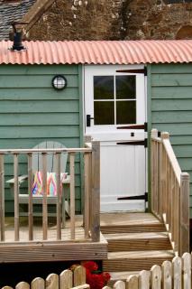 Wee Beach Hut Maidens - 9