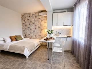 Cozy Studio Akademika Pavlova, Затишна студія біля метро Академіка Павлова - 0