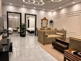 Luxury 2BHK DHA Phase 8 Air Avenue 10 Mins to Airport - 7