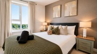 Elegant Stay Near Medway - Sleeps 4 - Parking - 3