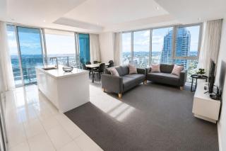 Hilton Surfers Paradise 3 bedroom 2 bathroom - 1