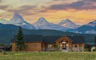 Luxury Retreat, Teton Views, Sleeps 16, Hot Tub, Fire Pit - 0