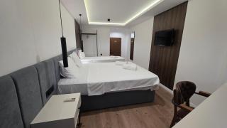 Hotel Velaris - 9