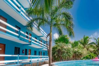 Affordable Suite with WiFi Partial AC Shared Rooftop Deck Pool and Grill - 6