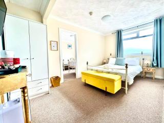 The Hurstmere - 6