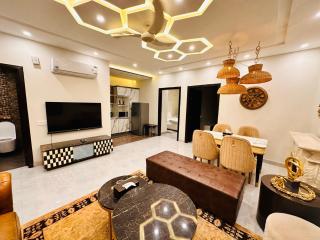 WE Nest 2BR Suite Prime TF08 ,DHA 8 Near Airport, PKLI & Park Facing ,Free Parking - 7