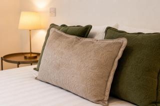 The Medway Hideaway - Sleeps 4 - 6