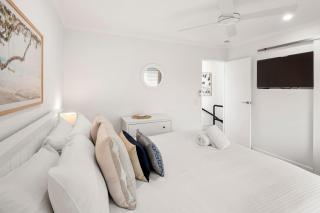 Freshly refurbished townhouse close to Noosa River - 1