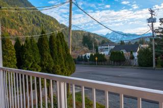 Wanderlust Studio Suite with Private Patio - 9