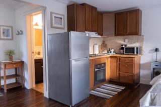 Wanderlust Studio Suite with Private Patio - 6