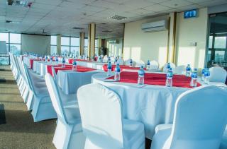 Holiday Inn Dar Es Salaam by IHG - Dar es Salaam - 3