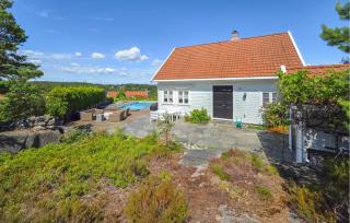 Amazing Home In Stabbestad With Private Swimming Pool, Can Be Inside Or Outside - 9