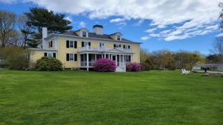 Oceanview Classic Maine Cottage Within 1 Minute Walk To Cape Neddick Beach - 9