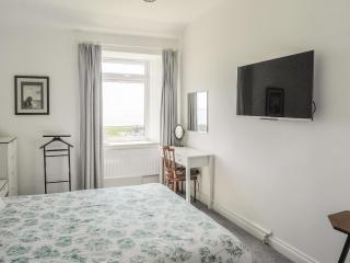 Cottage Lloyds - 1