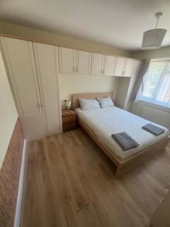 Joni Bungalow-2-Bedroom HOME - 9