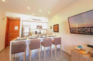 2Br W Dual Pools, Near Beach & 5Th Ave - 6
