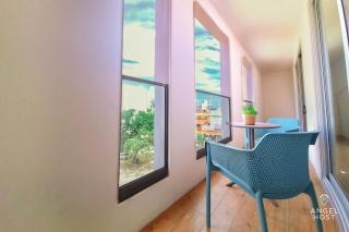 2Br W Dual Pools, Near Beach & 5Th Ave - 0