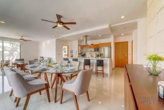 Coastal Oasis W Spa Tub Near Beach & 5Th Ave - 8
