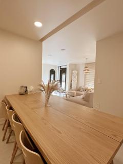 Peaceful 3BR Studio Near Miasageroi STN - 4