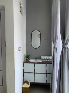 Sarasutha hotel and pool - 9