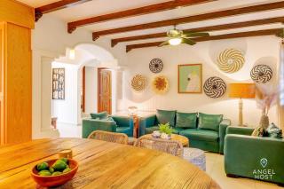 6Br Villa W Pool, Bbq & Backyard - 1