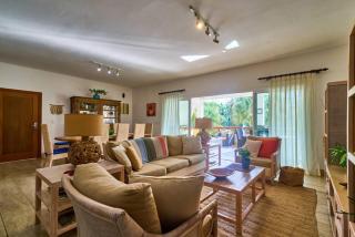 3Brbeach Escape Terrenaspool Familybalcones - 1