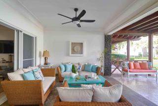 3Brbeachretreatterrenas Poolmaidbeachfront - 7