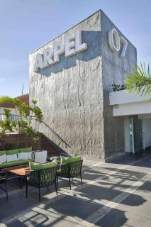 Lux Arpel Experience Downtownsd Poolgym - 4