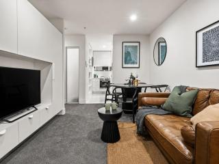 Stunning CBD Apartment with Amazing Views and Parking - Melbourne - 1