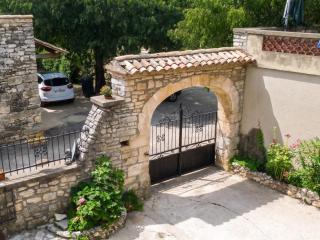 Maison accueillante à Orgnac-l'Aven avec piscine partagée - 6