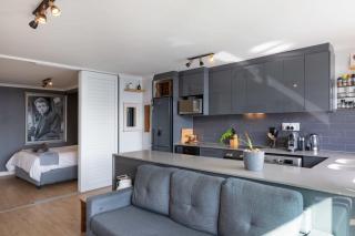 Trendy Bachelor Pad Free Parking Rooftop Pool - Ciudad del Cabo - 5