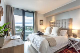 Tranquil, Spacious, Quiet Trendy With A View - 5